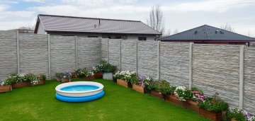 Jak betonový plot pomáhá snížit hluk z okolí?